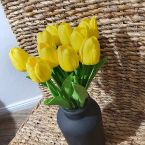 Élethű holland tulipáncsokor 10 szál 34 x 30 cm TULIP